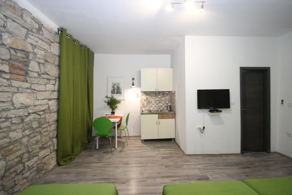 Top Center Rooms & Studio Hiša za goste
