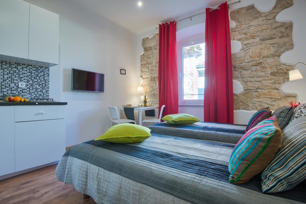 Top Center Rooms & Studio 3* Pula
