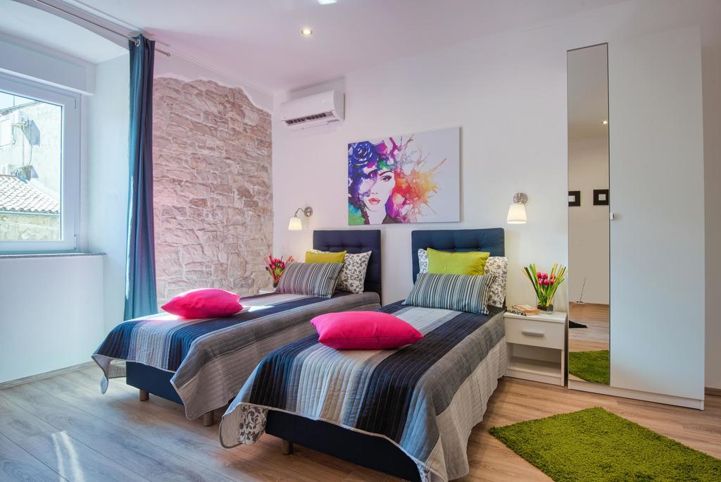 Top Center Rooms & Studio 3* Pula