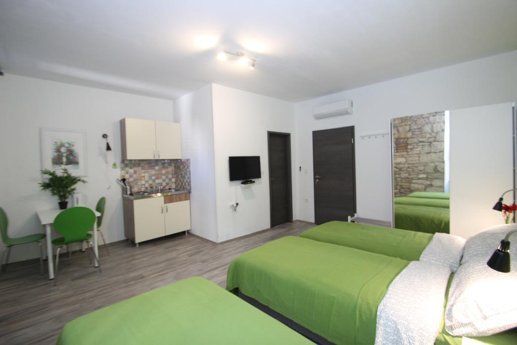 Top Center Rooms & Studio Hiša za goste